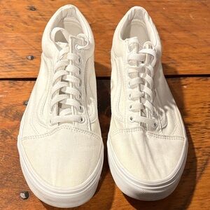Vans Classic White Canvas Sneakers men’s size 10.5
